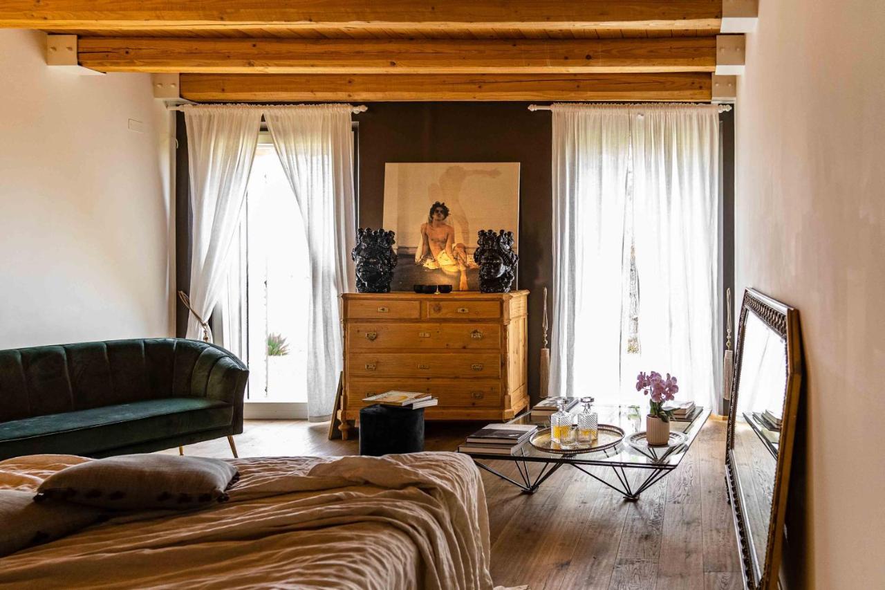 Casavostra - Ambience Suites Ostra Vetere Bagian luar foto