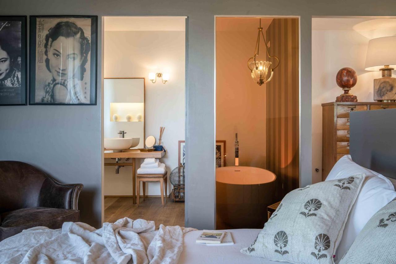 Casavostra - Ambience Suites Ostra Vetere Bagian luar foto