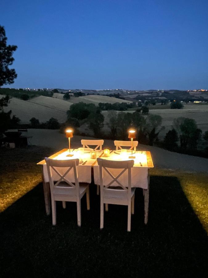 Casavostra - Ambience Suites Ostra Vetere Bagian luar foto