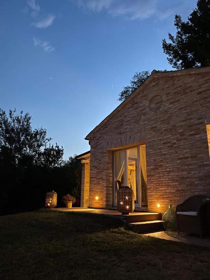 Casavostra - Ambience Suites Ostra Vetere Bagian luar foto