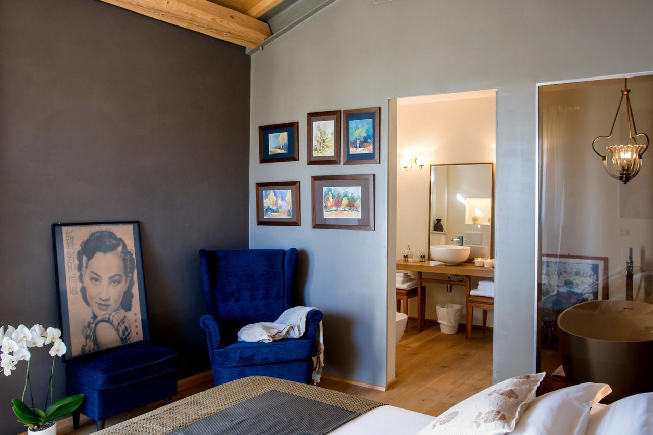 Casavostra - Ambience Suites Ostra Vetere Bagian luar foto